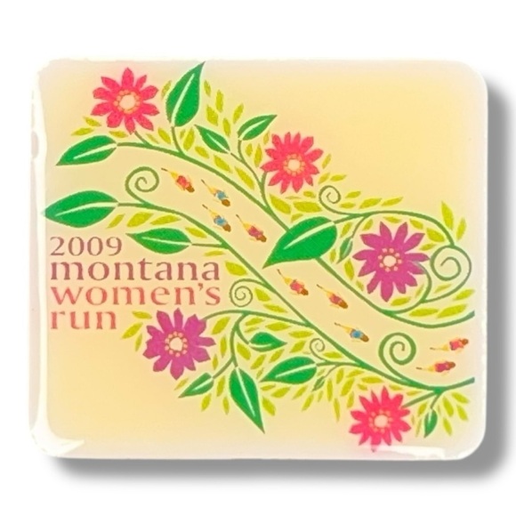 2009 Montana Womens Run Pin Floral Western Enamel - Picture 1 of 4